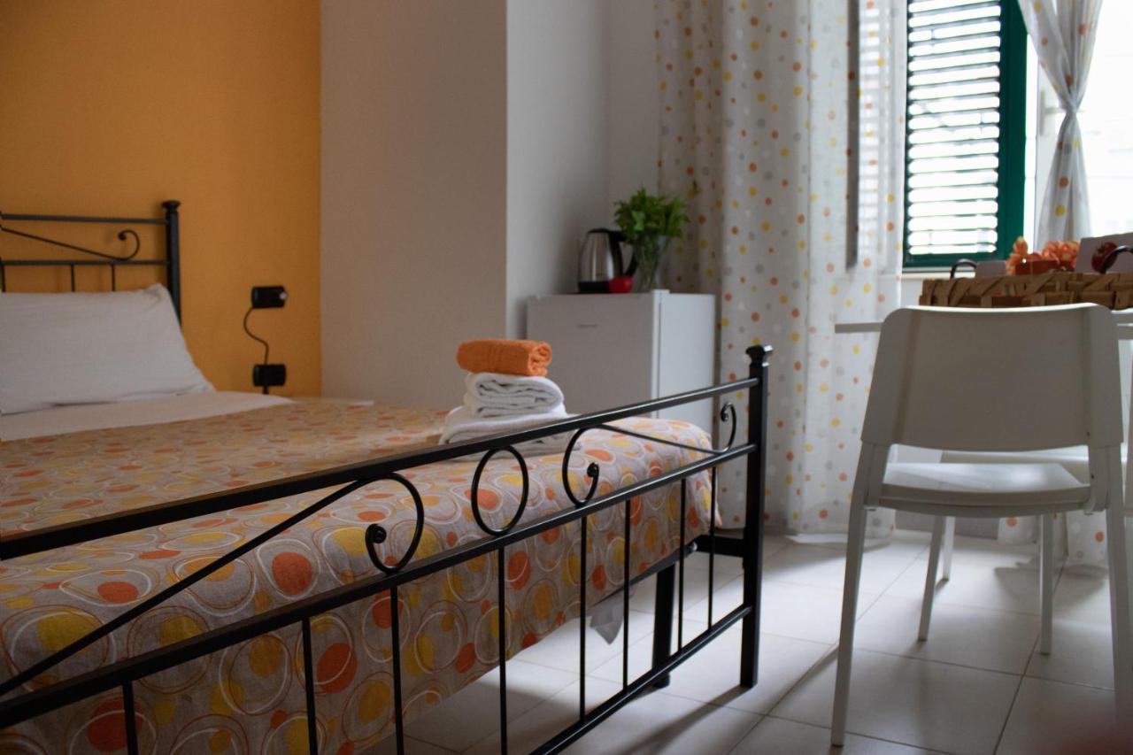 Pomodoro Ac Bed & Breakfast Naples Luaran gambar